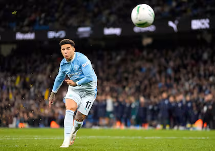 Rulli atajó dos penales y City avanza a cuartos de la Carabao Cup ante Brighton