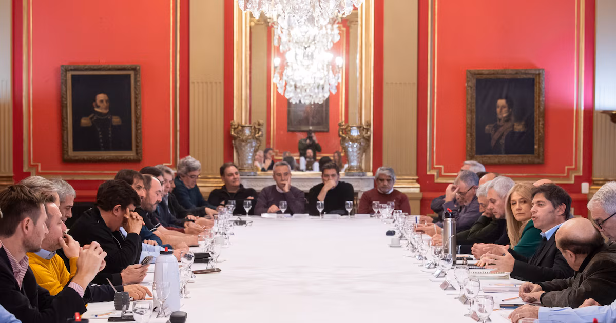 Kicillof convoca a intendentes del MDF en La Plata para fijar lineamientos políticos, en medio del debate sobre la reelección