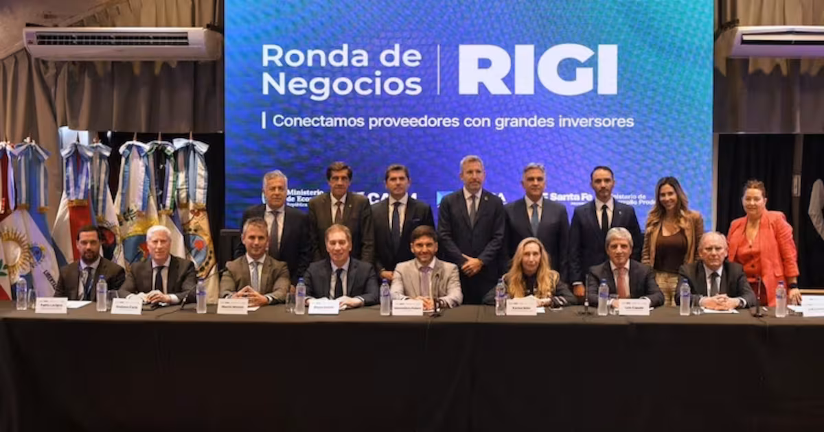 Milei busca alianzas para 2027: gobernadores se reúnen en Santa Fe para perfilar un marco de apoyo