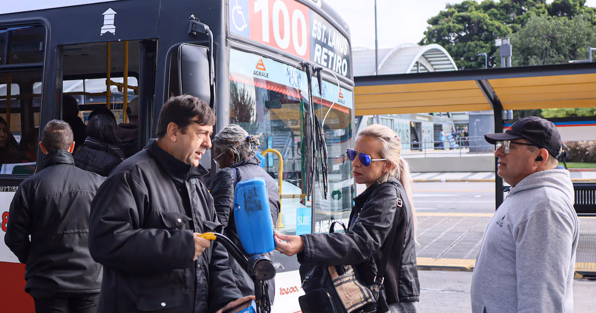 Subsidios y tarifas de colectivos: Nación eleva subsidios sin subir boletos; CABA y Provincia aplican aumentos diferentes