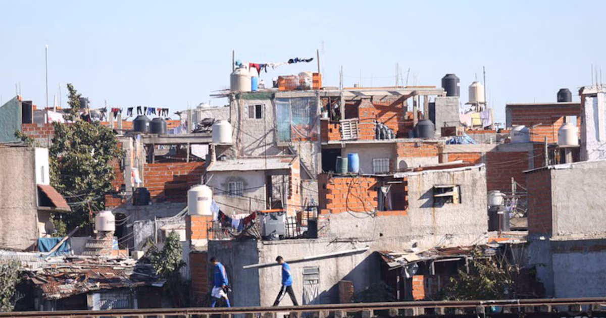Barrios populares: crecieron 57 km2 en una década y ya superan la superficie de Rosario