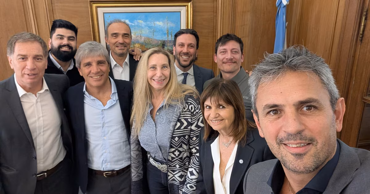 Tres frentes en tensión en la mesa política mientras Milei cuida su proyección internacional
