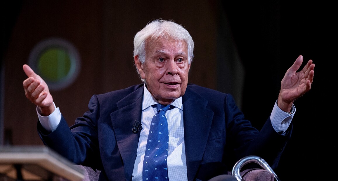 González repudió los insultos de Milei y lanzó una broma sobre Sánchez si Milei visita España 15 veces más