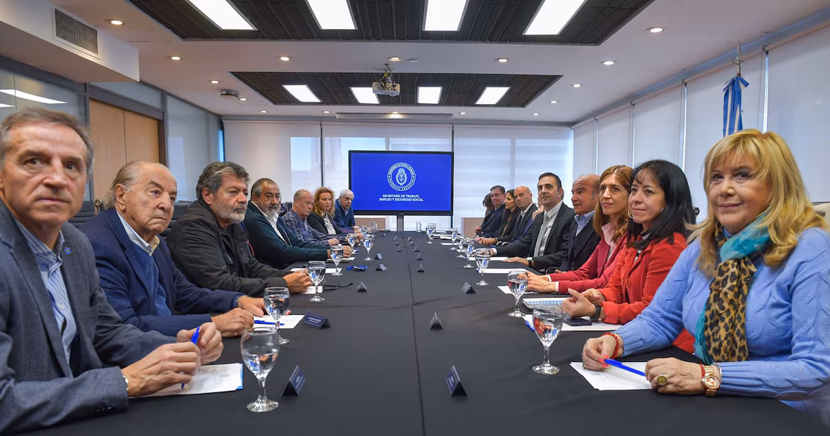 El Gobierno homologó 19 convenios colectivos entre sindicatos y empresas de distintos sectores