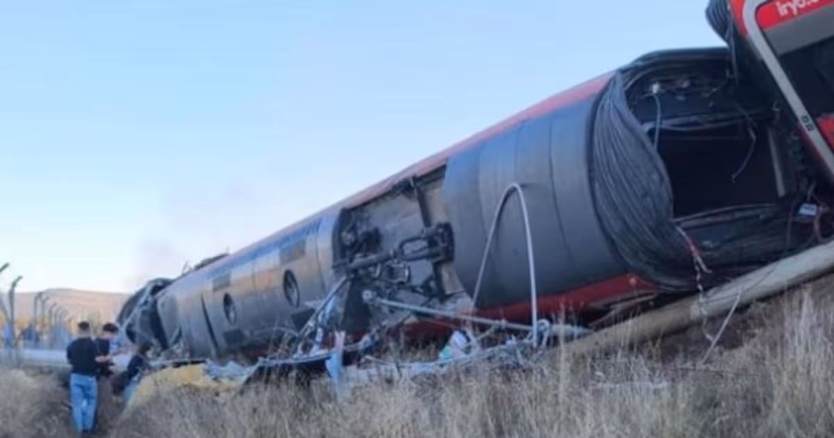 Choque entre trenes de alta velocidad en Toledo deja al menos 30 muertos y decenas de heridos