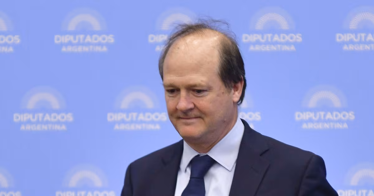 Renuncia Daniel González, secretario de Energía y Minería, tras dos años en el cargo